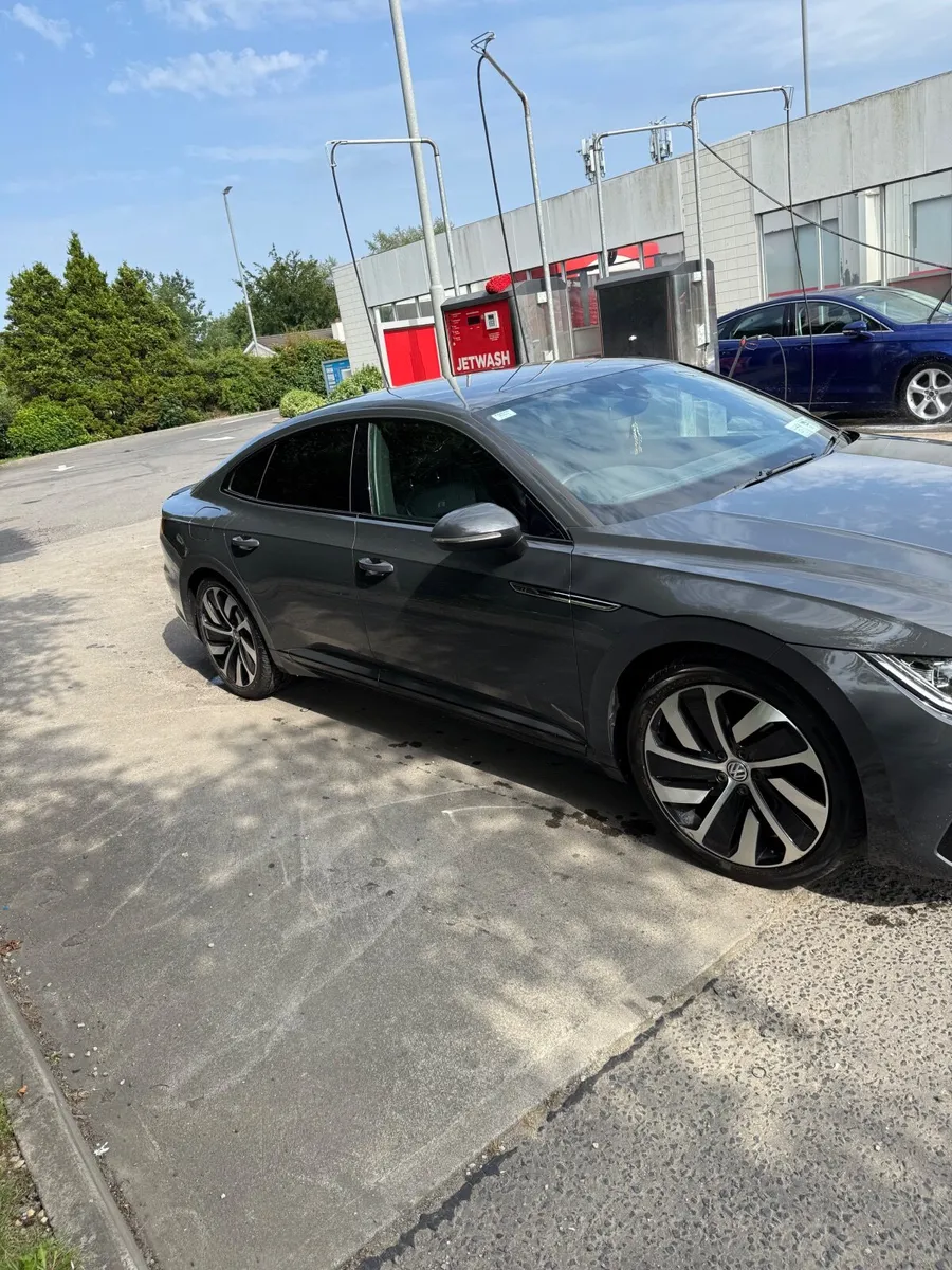 2018 Volkswagen Arteon R-Line Black Edition 2.0TSI - Image 2