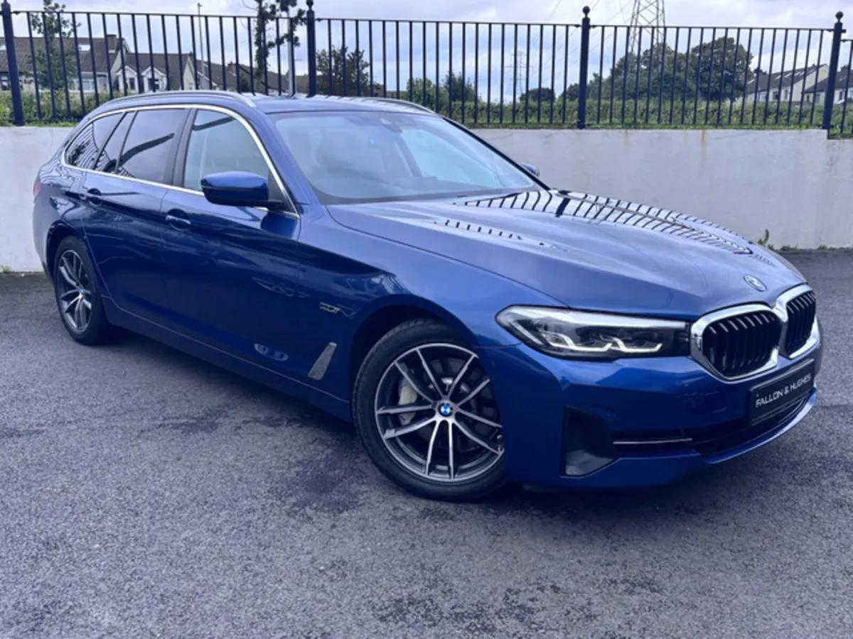 BMW 5 SERIES 530E ESTATE CREAM LEATHER 12KWH BATTE - Image 1