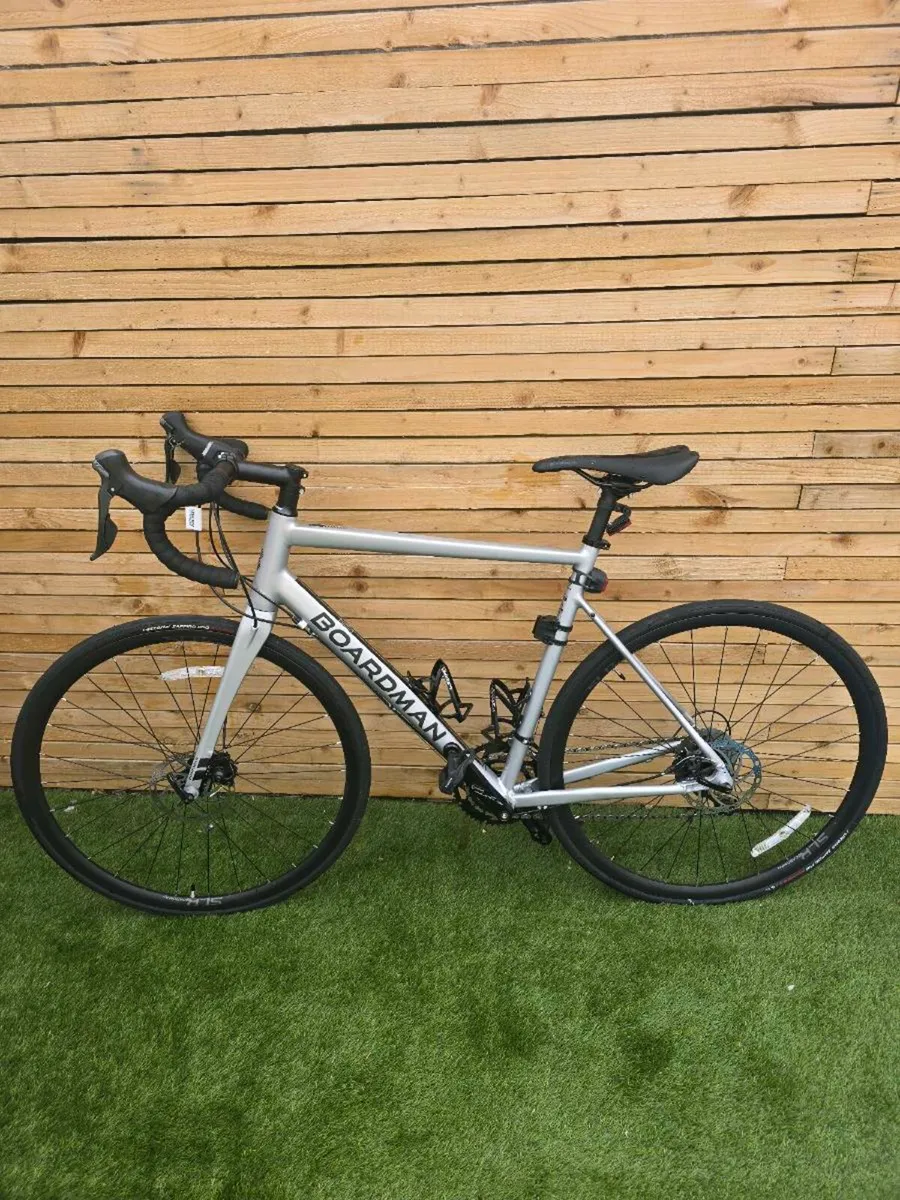 Boardman SLR 8.8 Mens Road Bike - Image 1