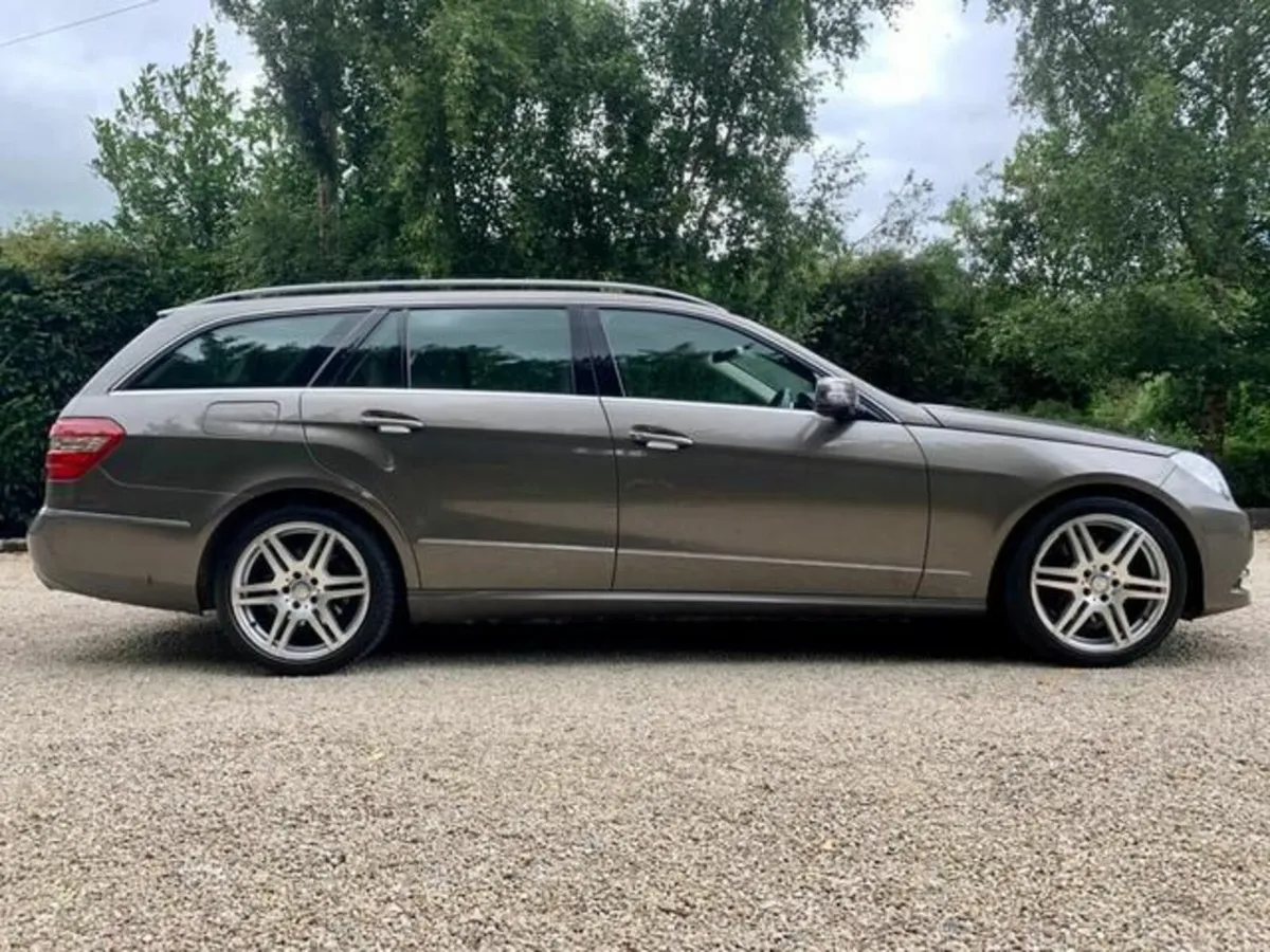 Mercedes-Benz E-Class 2012 E250 7 Seater - Image 1