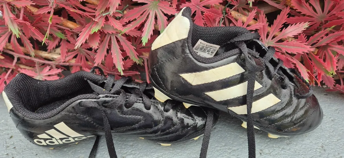 Football boots toddlers size 12 - Image 1