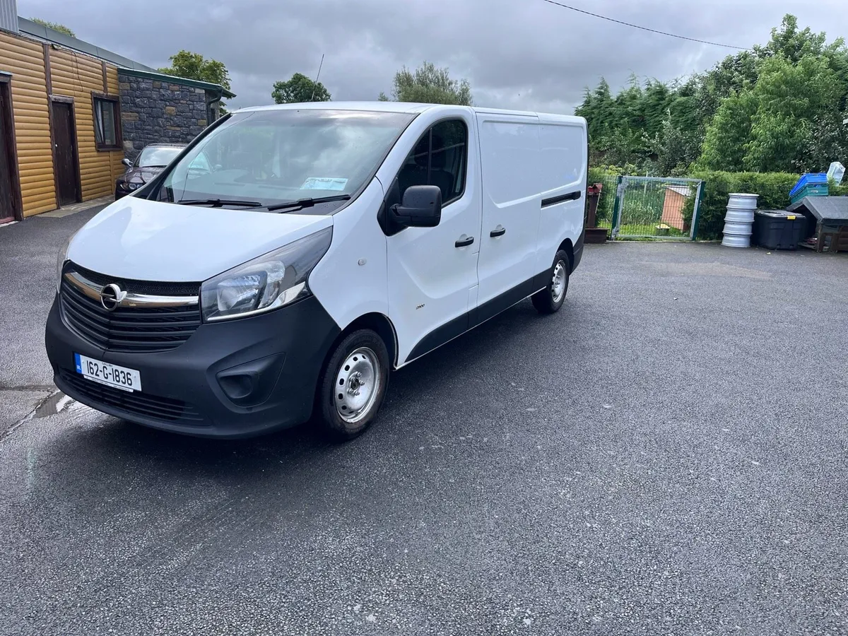 Low mileage LWB 2016 Opel Vivaro - Image 2