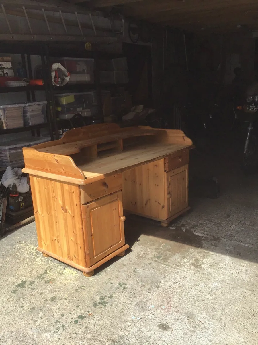 Writing desk - Image 1