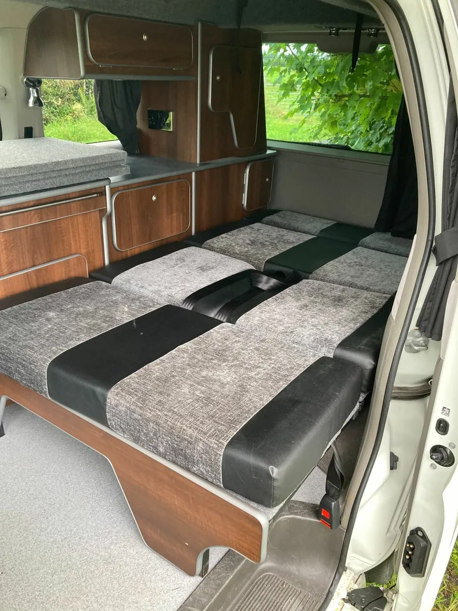 NISSAN ELGRAND 3L DIESEL 4x4 - Image 4