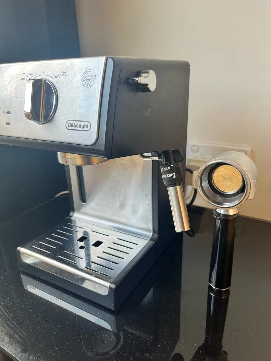 Barista Delonghi Coffee machine - Image 2