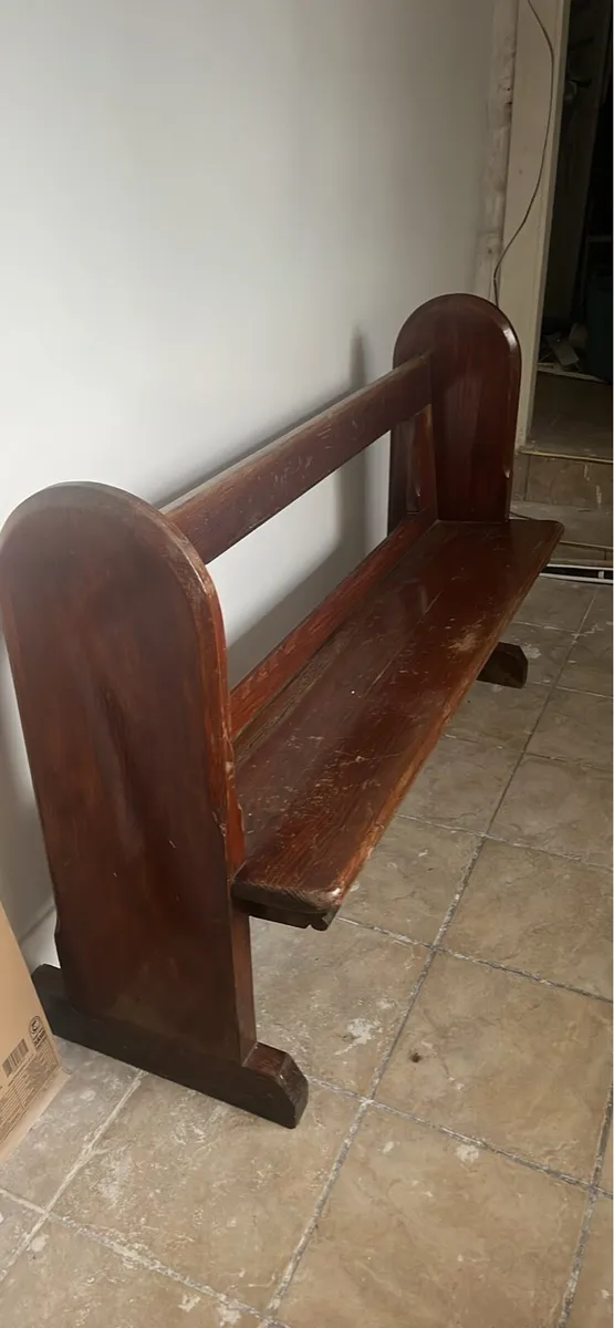 Traditional church pew/bench - Image 1
