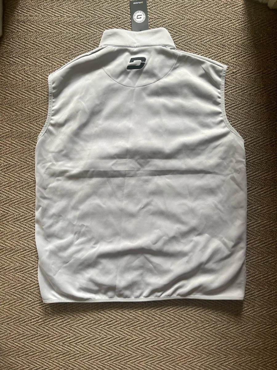 Men’s Golf Gilet - BNWT - Image 2
