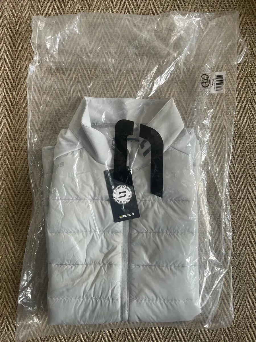 Men’s Golf Gilet - BNWT - Image 3