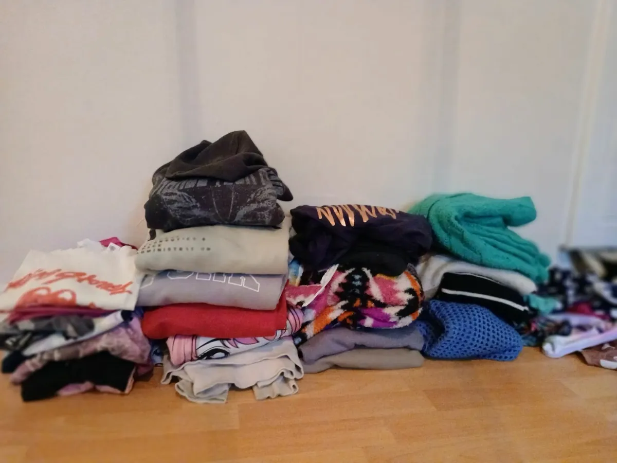 Girl bundle  11-14 - Image 1