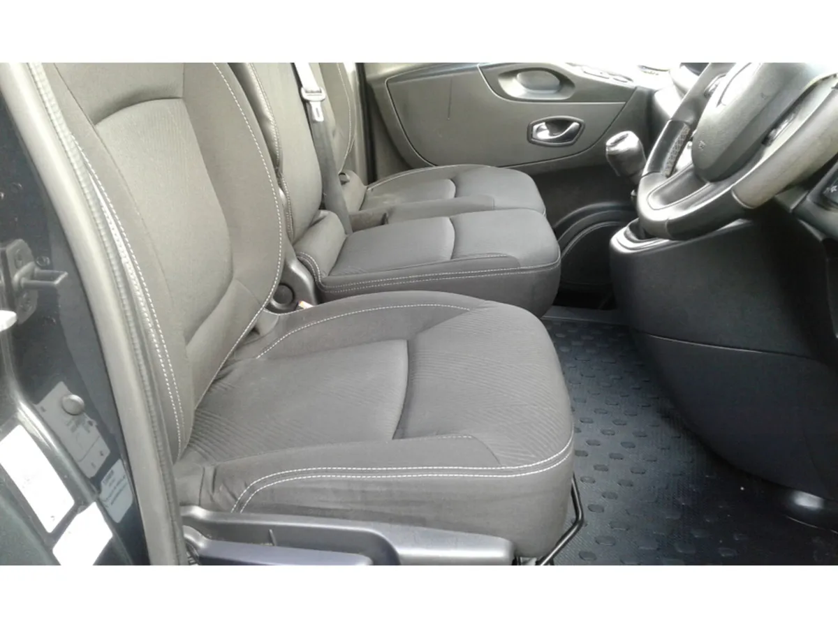 Renault Trafic SL28 SPORT ENERGY - Image 2