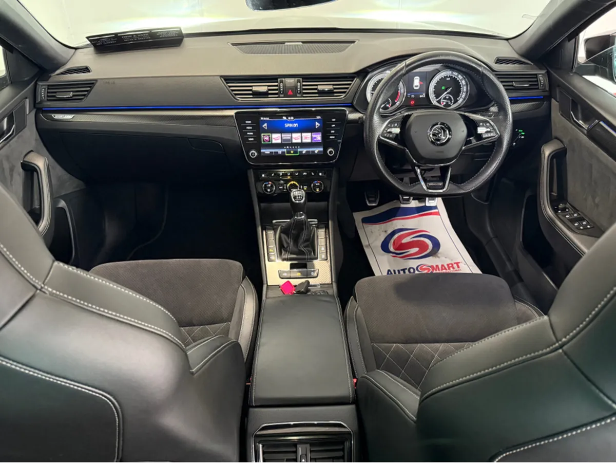 Skoda Superb SPORTLINE 2.0 TDI 150HP 5DR - Image 3