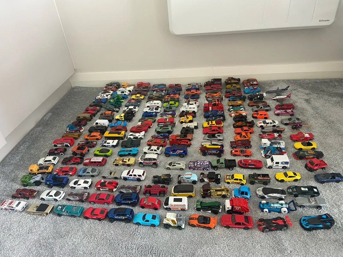 Hot wheel cars - Image 2