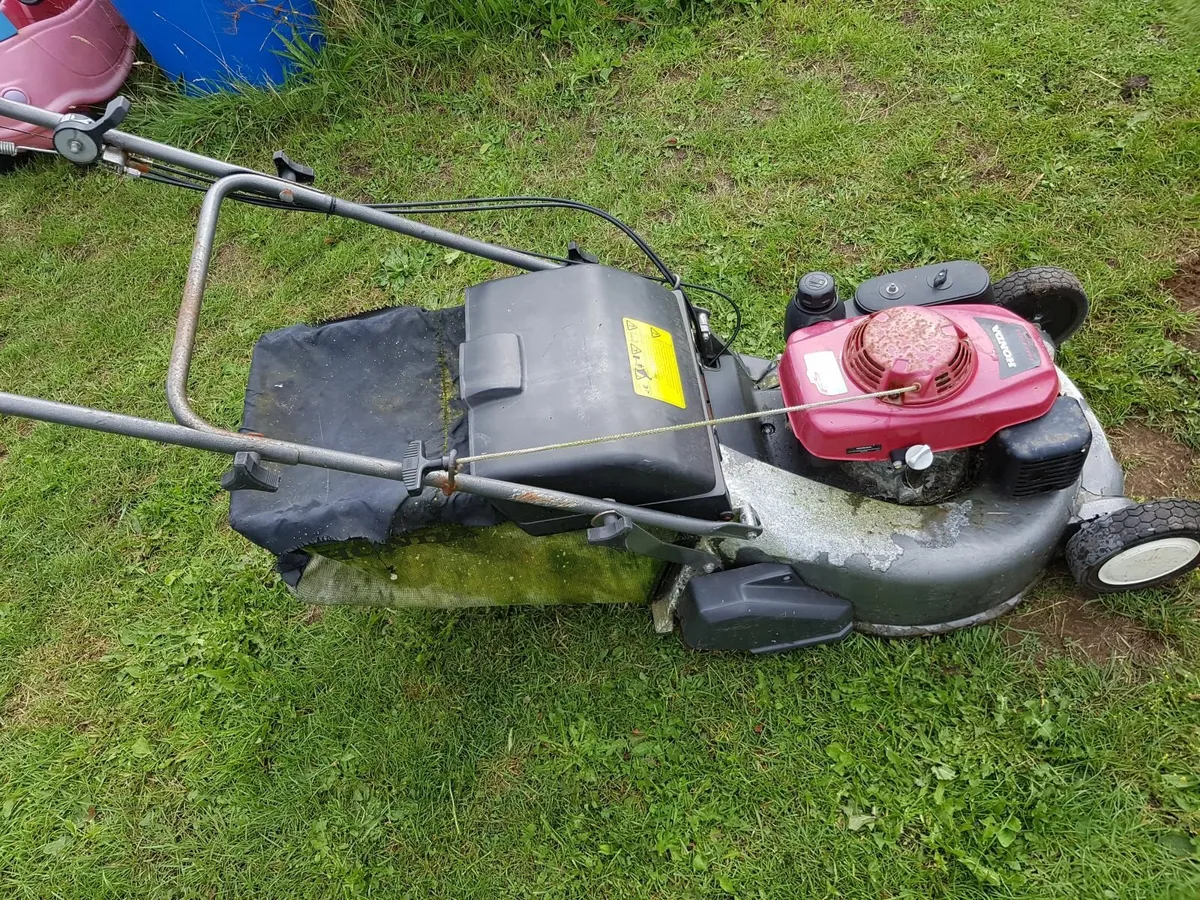 LAWNMOWER HONDA ROLLER - FOR SALE - Image 1