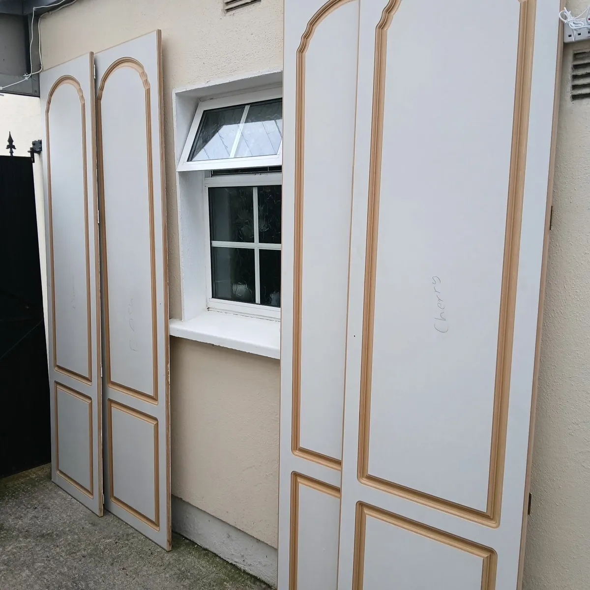 Wardrobe doors x 4 - Image 3