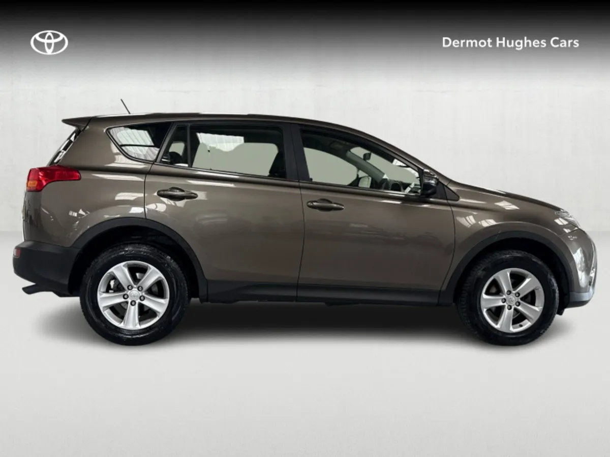 Toyota RAV4 RAV4 2.0D4D AURA 2WD - Image 3