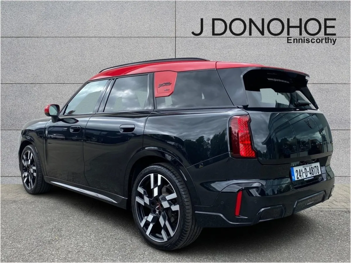 MINI COUNTRYMAN Cooper Classic E - Image 2