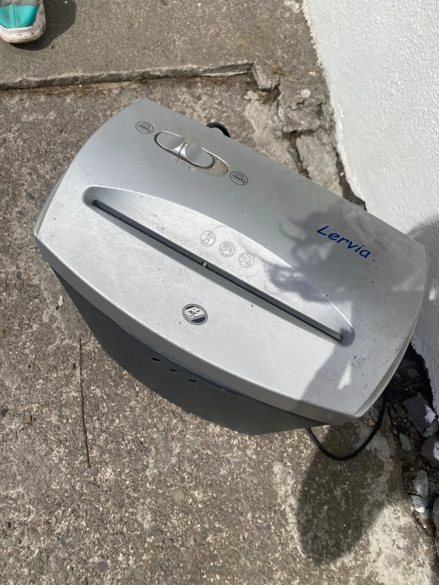 Paper Shredder - Image 2
