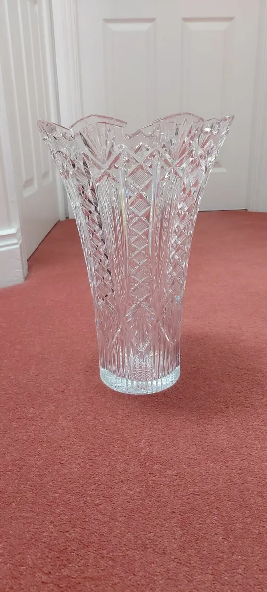 Waterford Crystal 14inch Maritana vase - Image 1