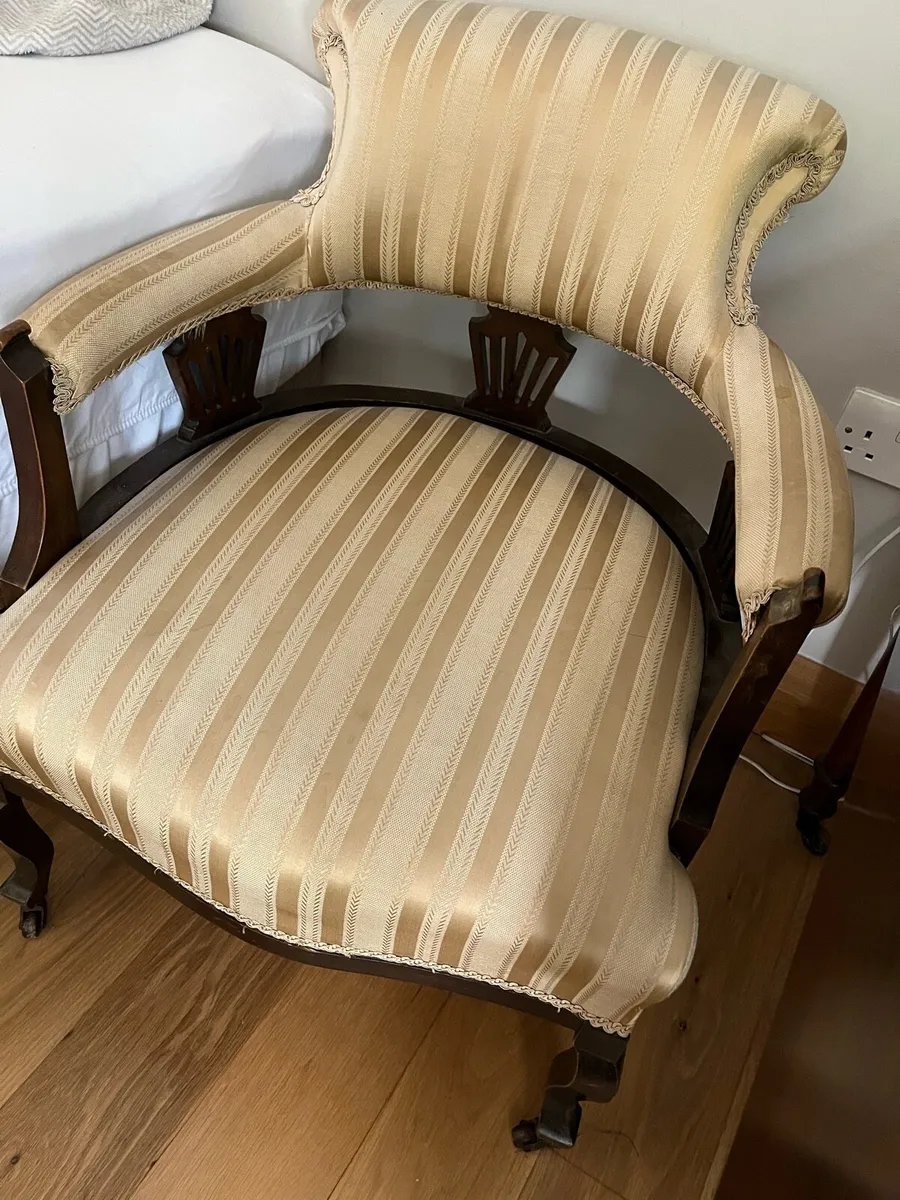 Armchair - Image 1