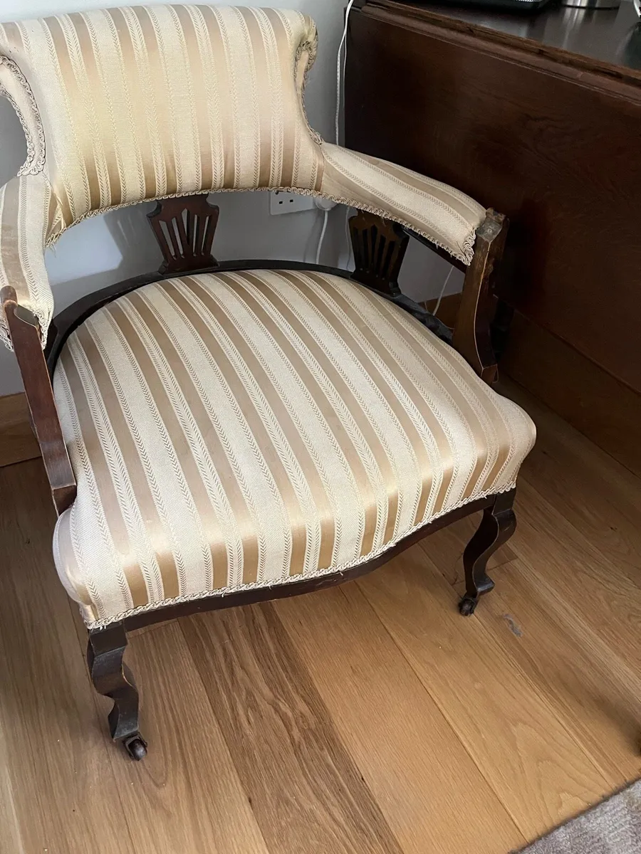 Armchair - Image 2