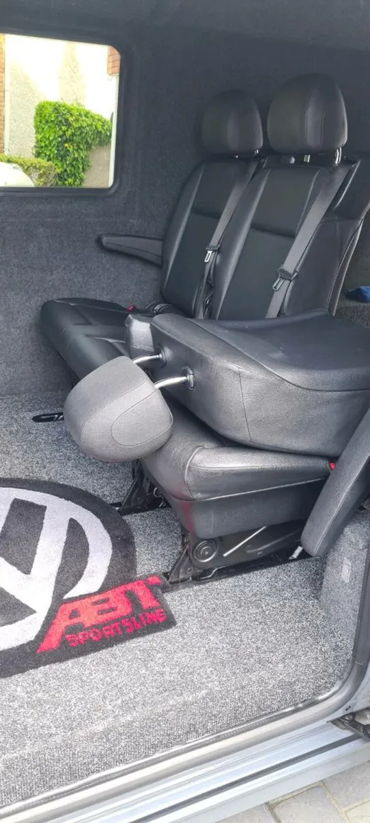 Van rear seats - Image 2