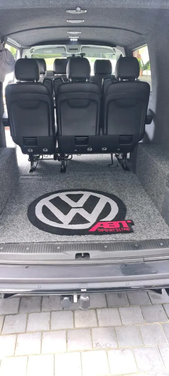 Van rear seats - Image 4