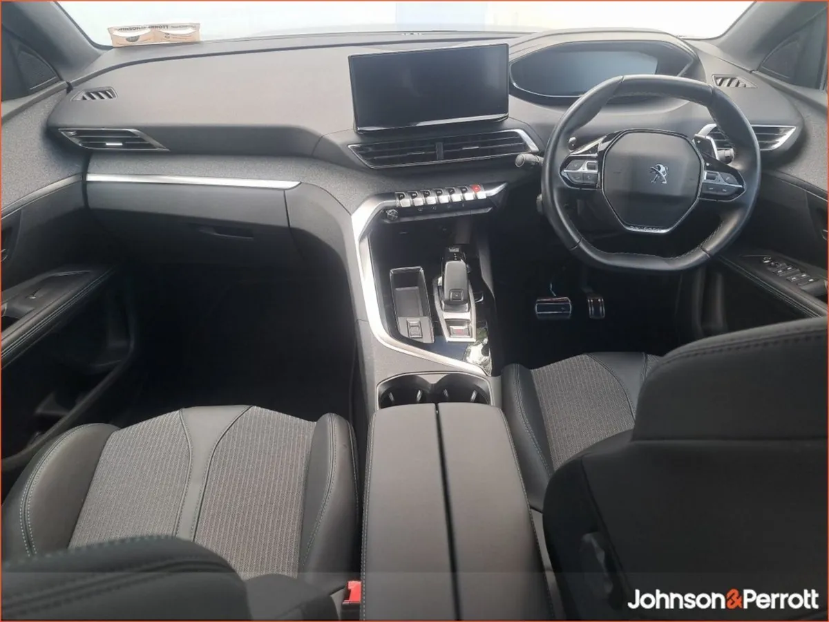 Peugeot 5008 1.5 Bluehdi 130bhp Allure Auto - Image 4