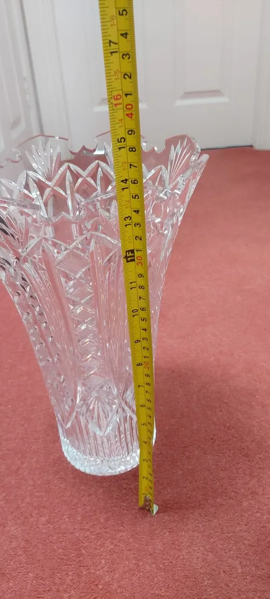 Waterford Crystal 14inch Maritana vase - Image 3