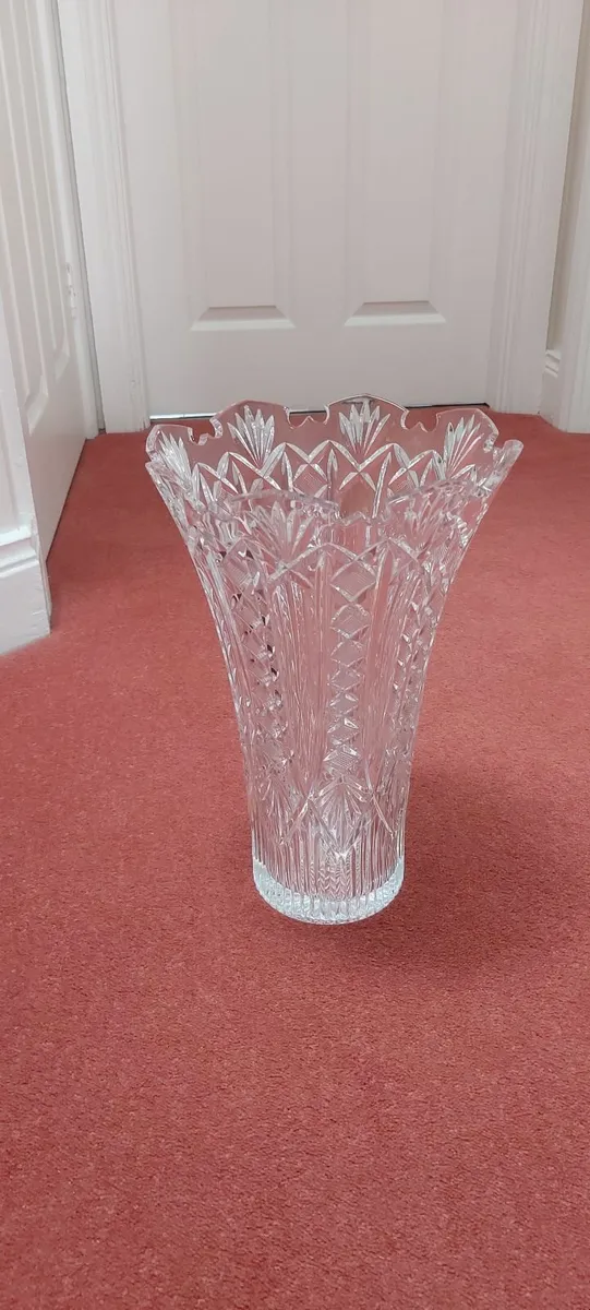Waterford Crystal 14inch Maritana vase - Image 2