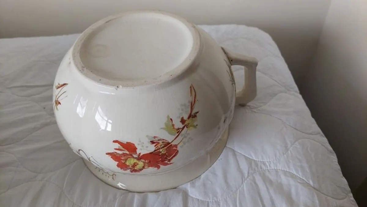 Night set - vintage bowl and potty - Image 4