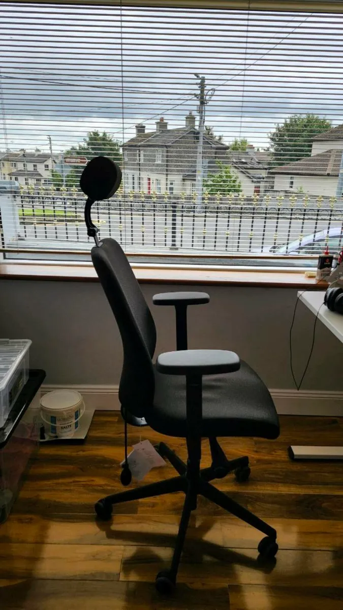 Ergonomic Office Chair - Image 2