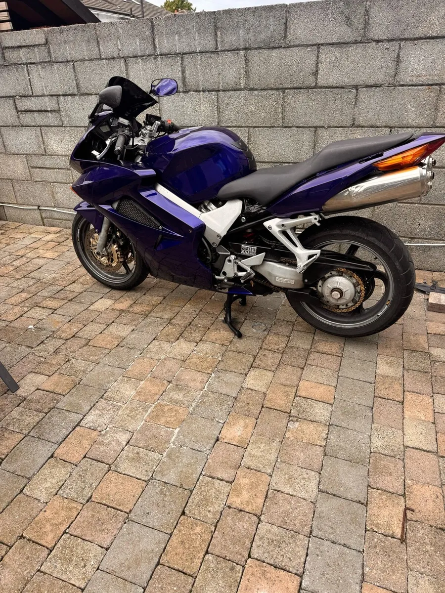 Honda vfr 800 - Image 2