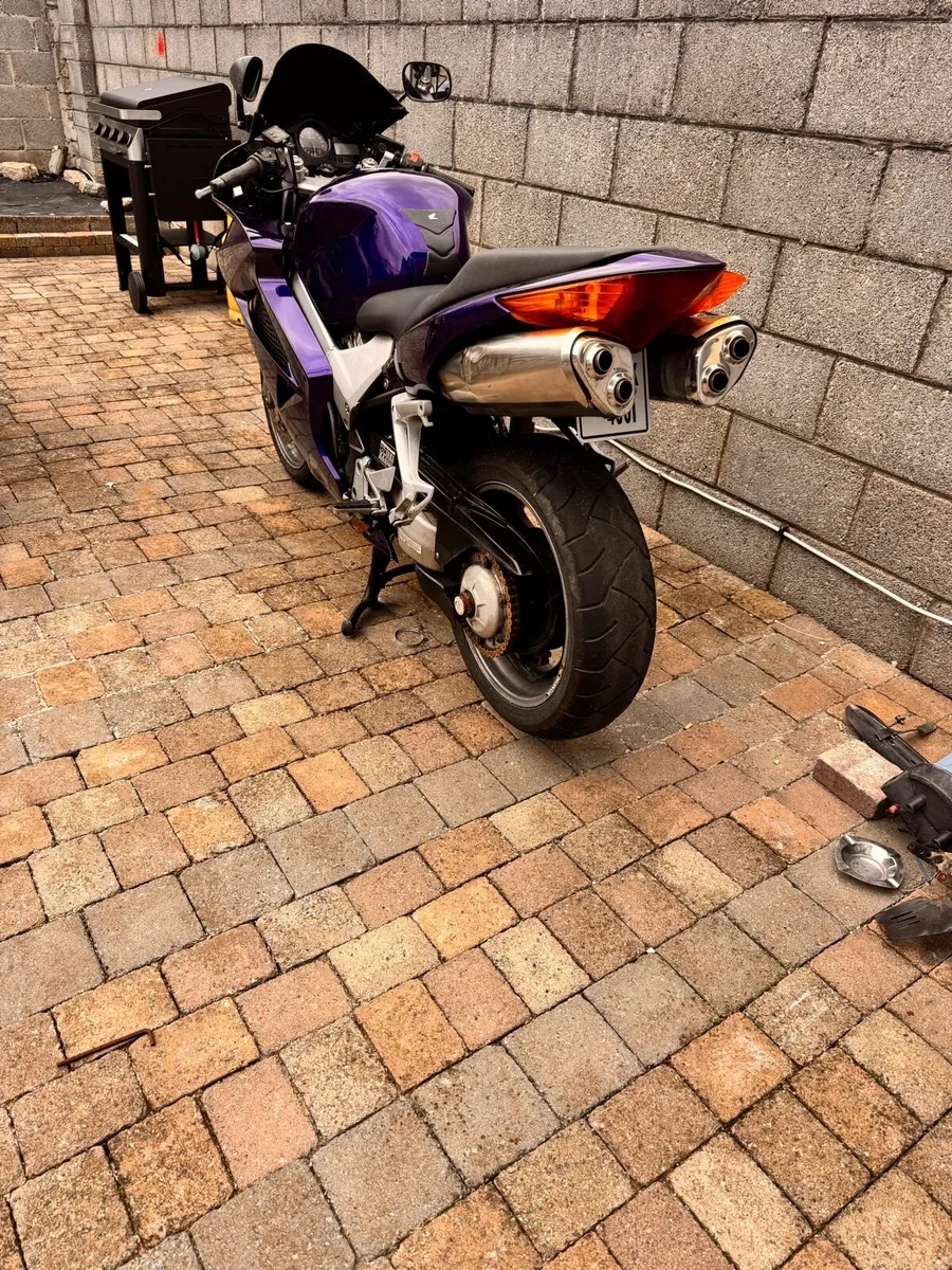 Honda vfr 800 - Image 3