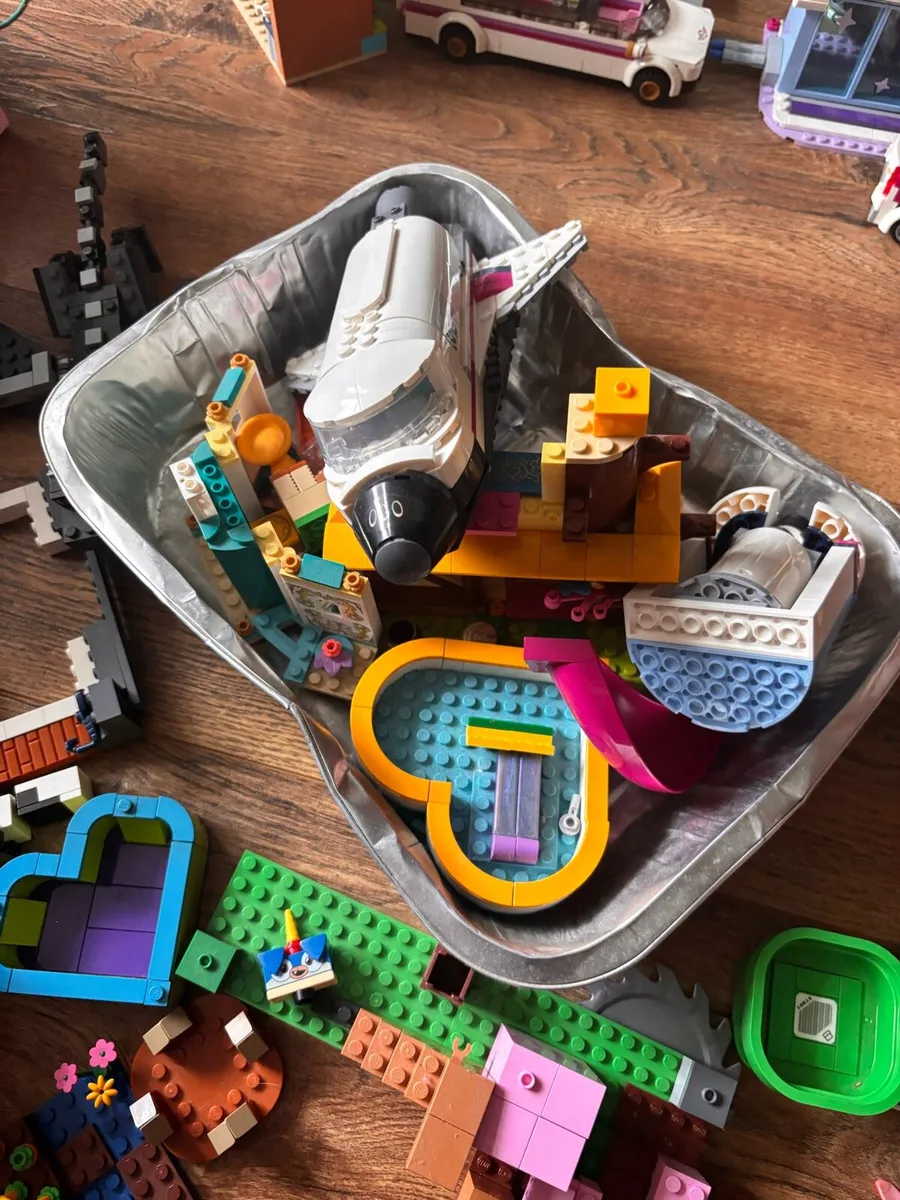 Lego +lego friends - Image 4