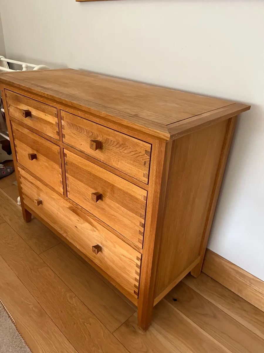 Chest of drawers - Image 1