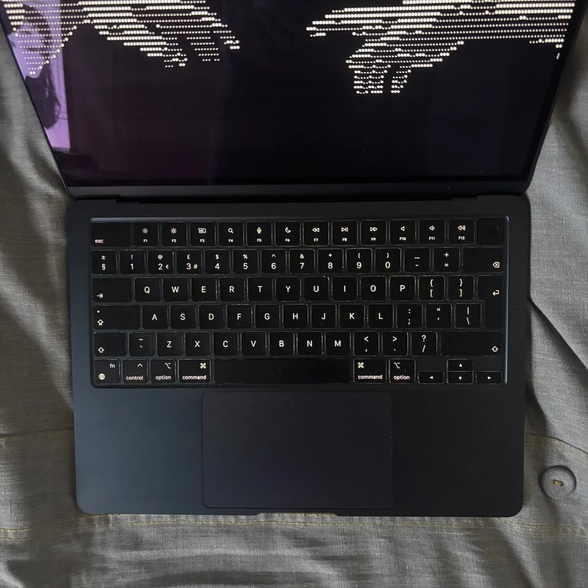 Apple M2 MacBook Air - 13 Inch | 16gb RAM 256gb SS - Image 2