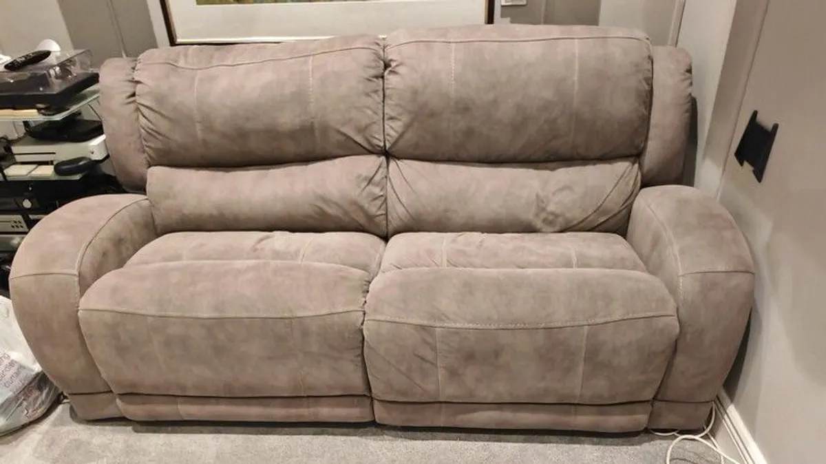 electric recliner sofa - Image 1