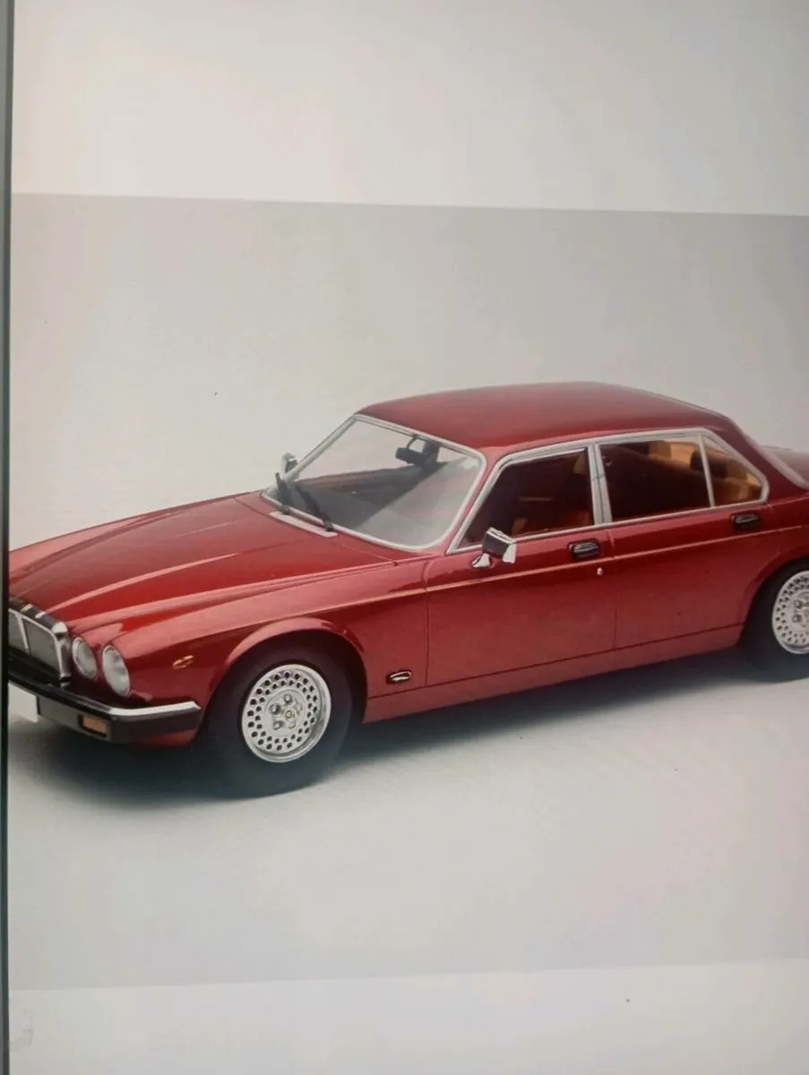 MODLE CAR  GROUP 1-18 SCALE JAGUAR XJ  III SERIES - Image 2