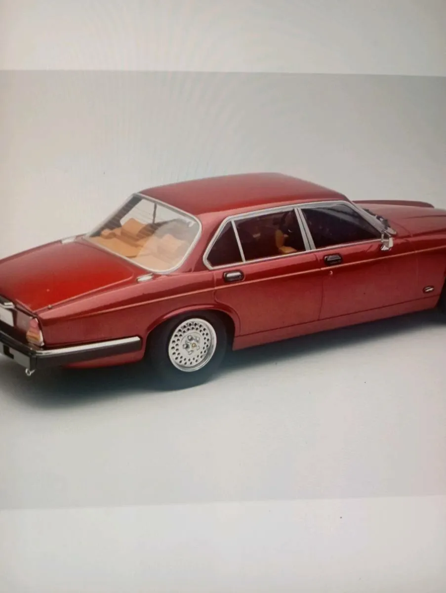 MODLE CAR  GROUP 1-18 SCALE JAGUAR XJ  III SERIES - Image 3