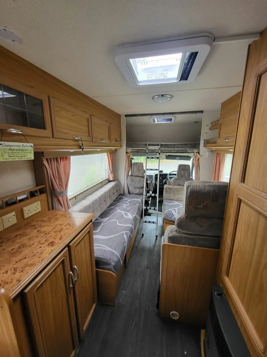 1996 motorhome - Image 4