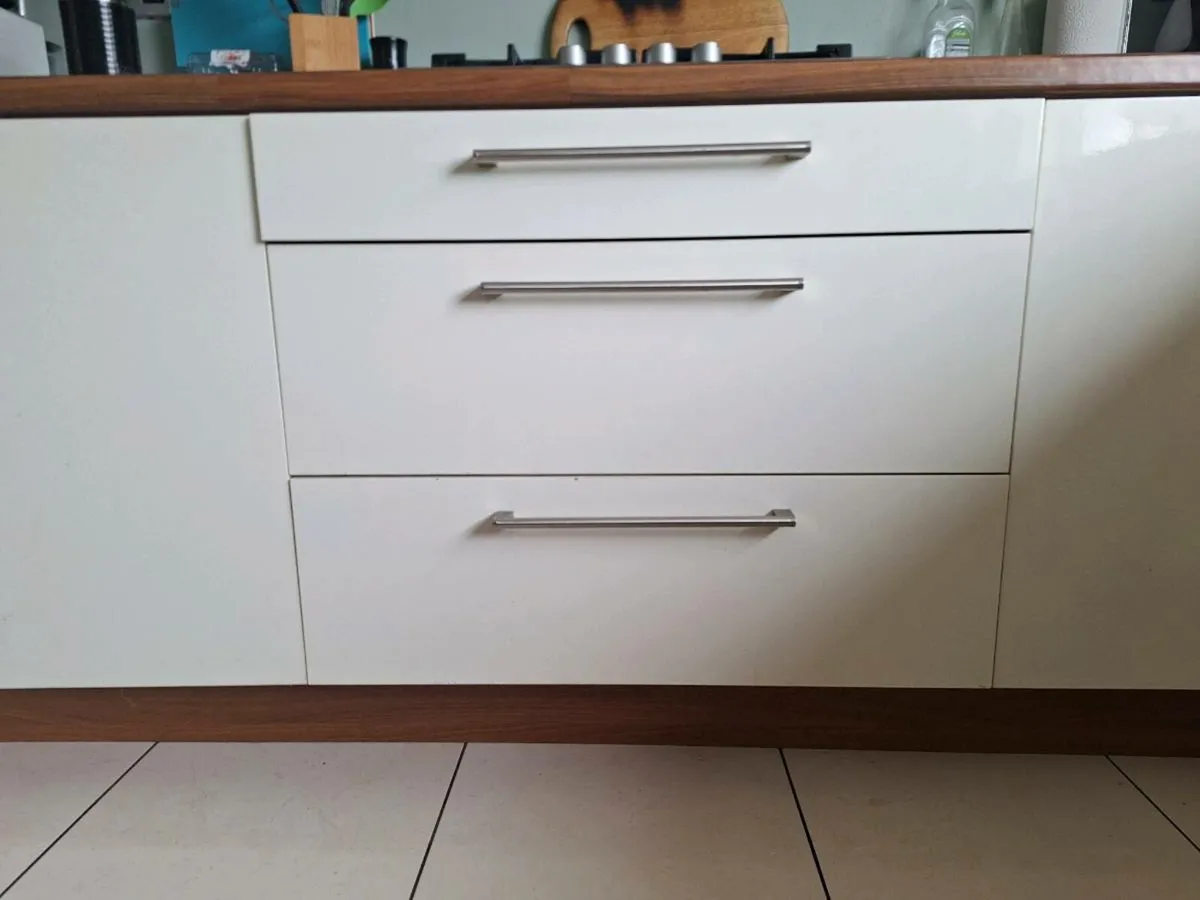 Kitchen - Image 3