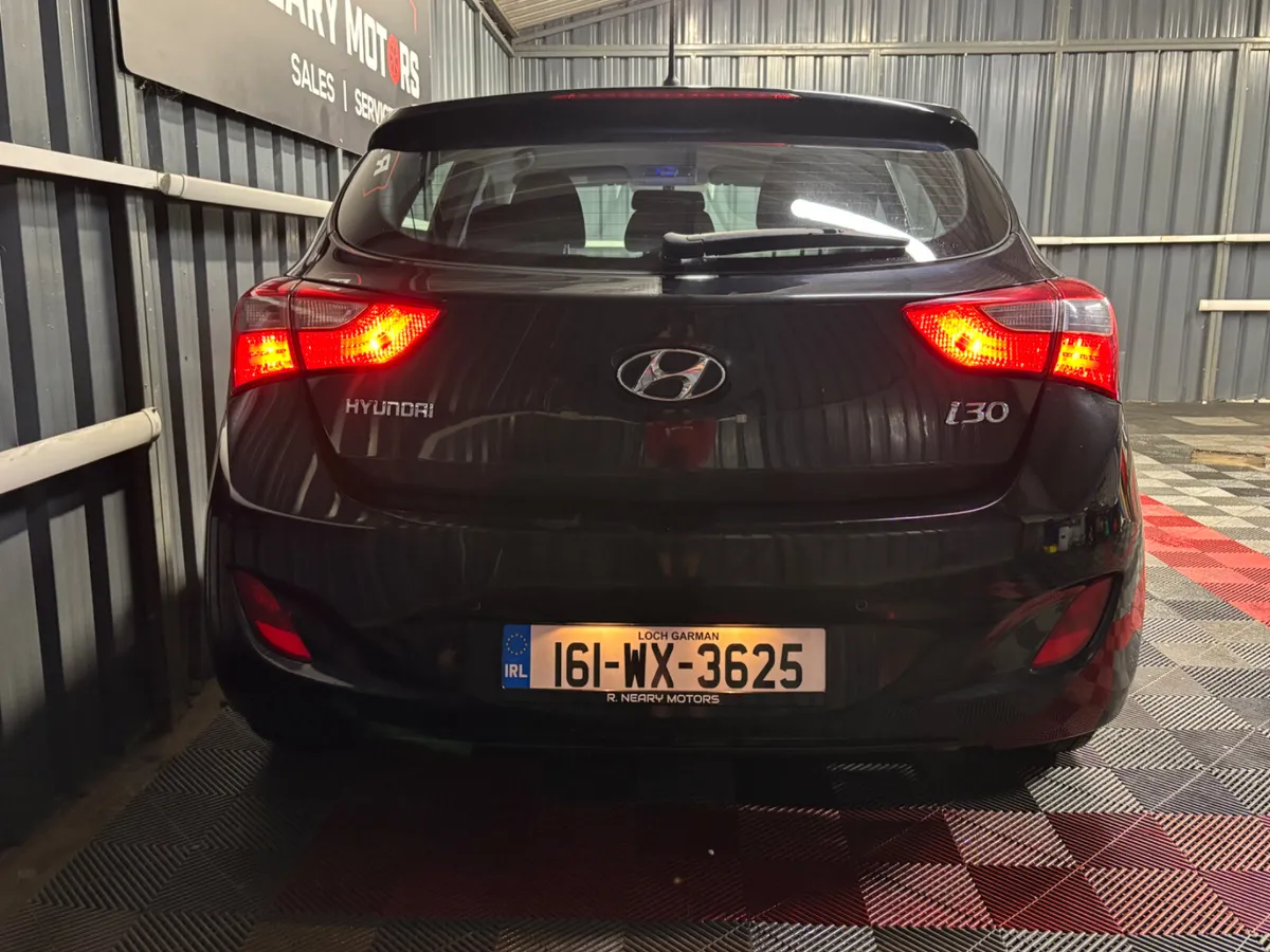 2016 Hyundai i30 1.6 Diesel Deluxe Manual - Image 2