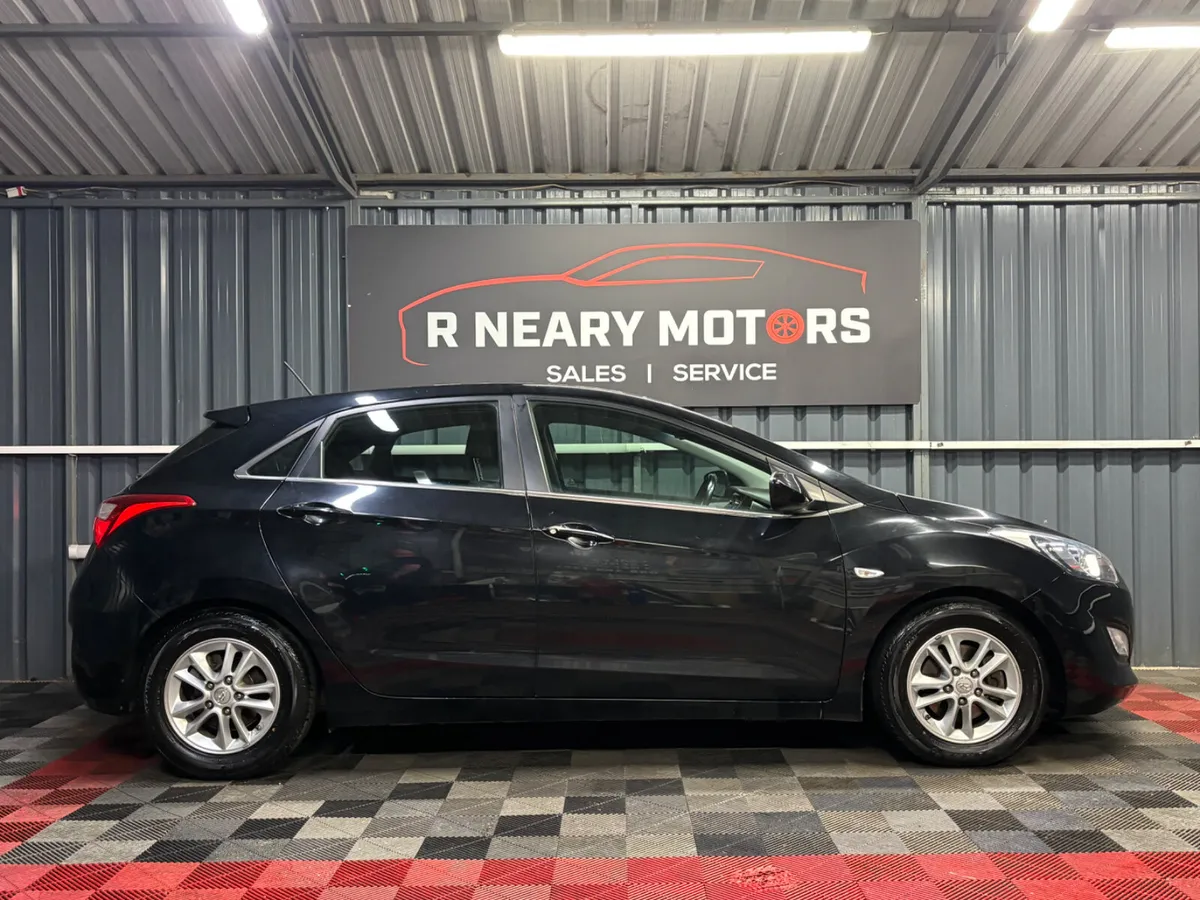 2016 Hyundai i30 1.6 Diesel Deluxe Manual - Image 4