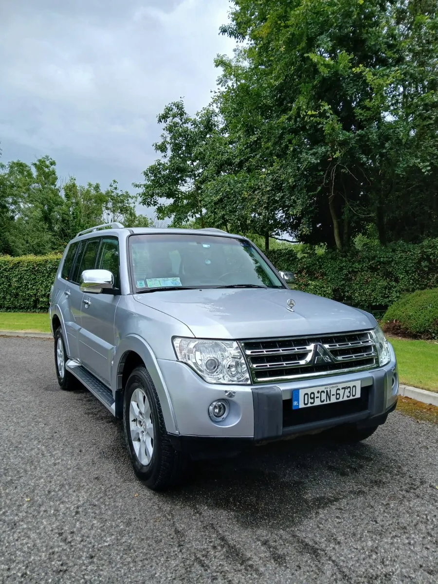 Mitsubishi Pajero 2009 - Image 1