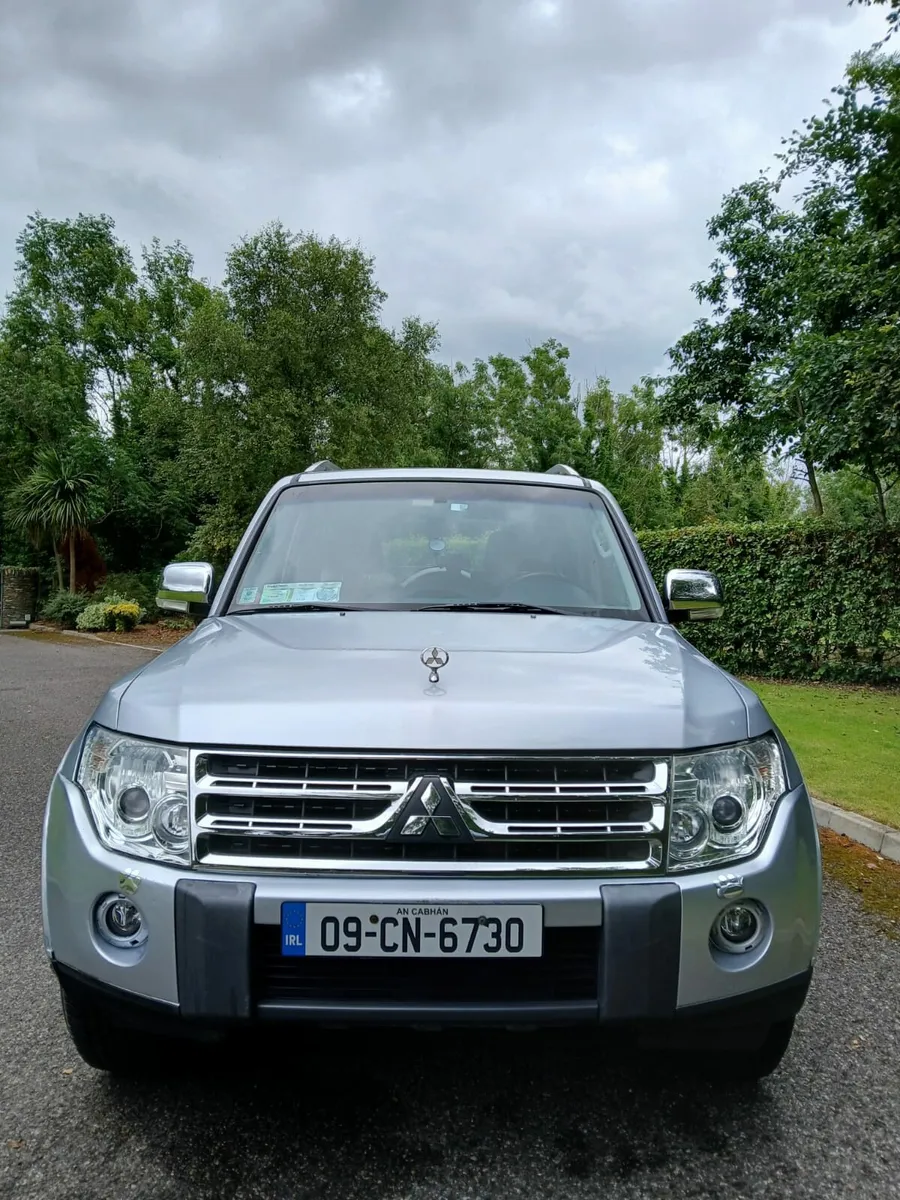 Mitsubishi Pajero 2009 - Image 3
