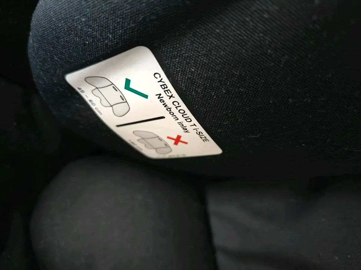 Cybex Cloud T i-size Carseat/Carrier - Image 3