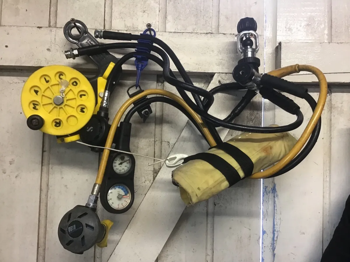 Scuba Diving Equipment - Image 3