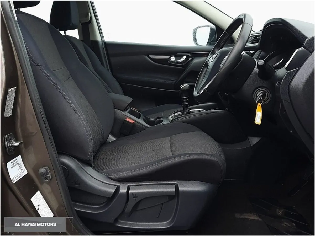 Nissan QASHQAI 1.5 DSL XE - Image 4