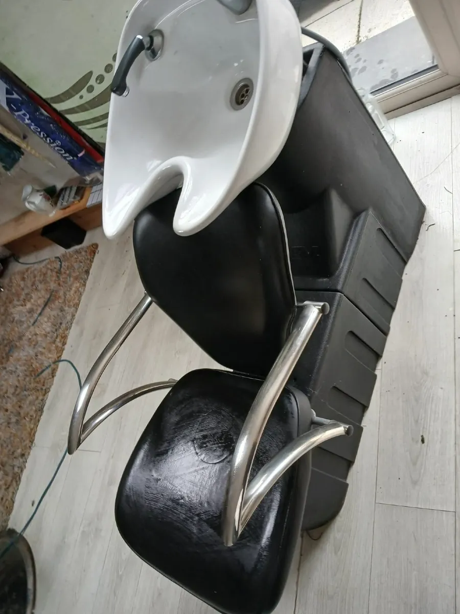 Hairdresser sink - Image 1
