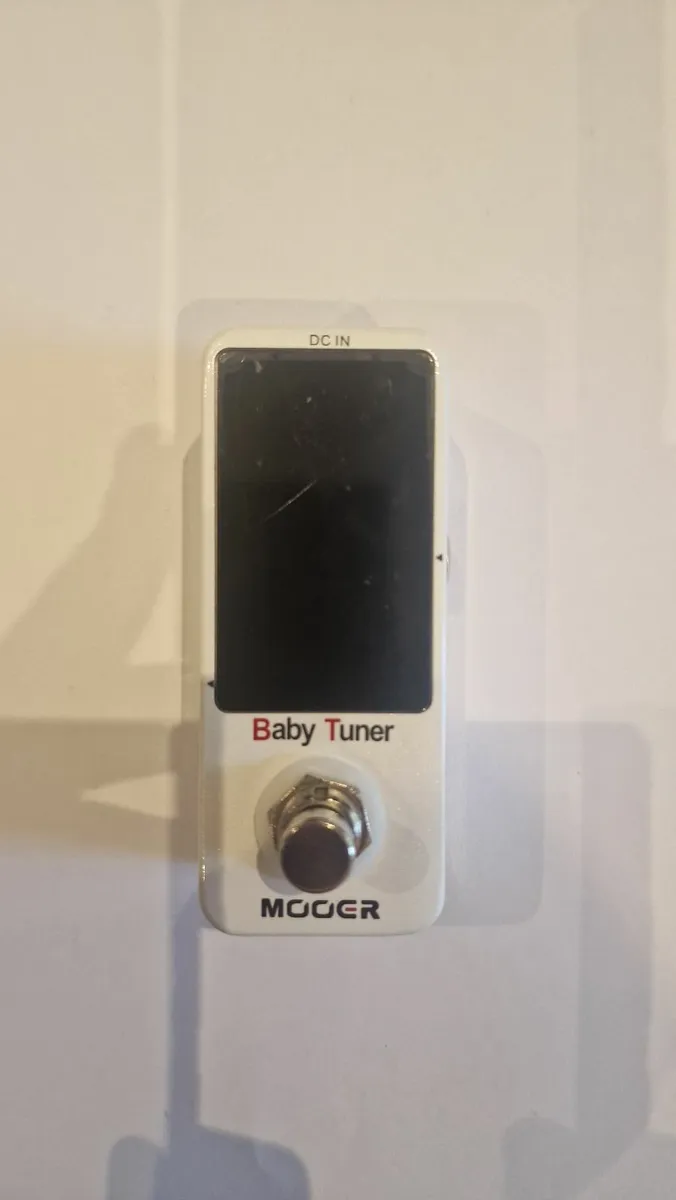 Guitar tuner pedal - Image 1
